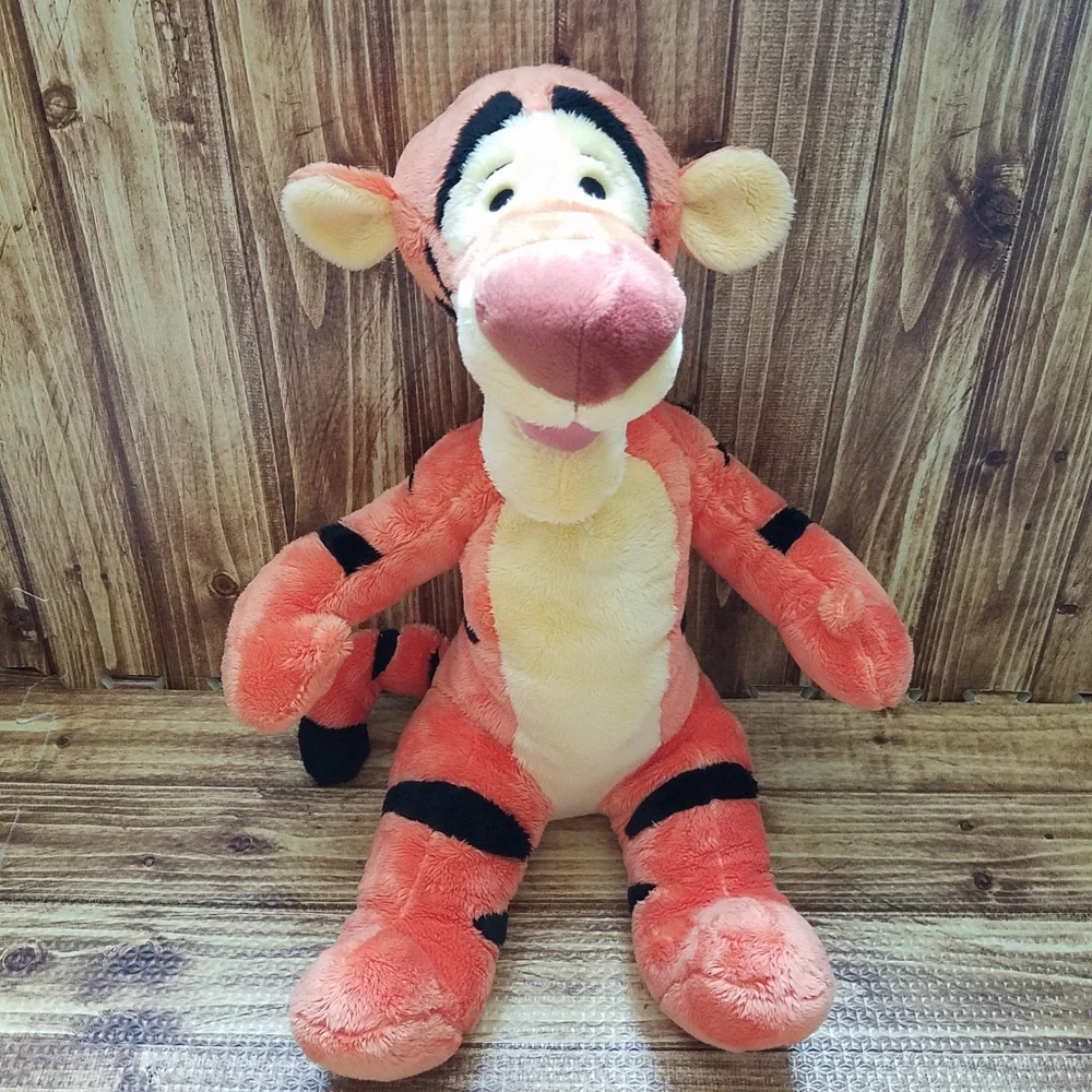 Disney Store Tigger Plush Tiger Winnie The Pooh 17 Inch Stuffed Animal